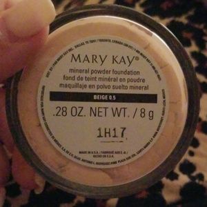 Mary Kay Mineral Powder Foundation Beige 0.5